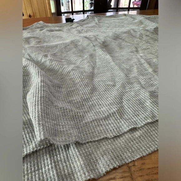 WILD FABLE NWOT quarter button gray lightweight cropped Henley 23” p2p - Picture 3 of 6